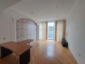 İcarəyə verilir 9 otaqlı 200 m2 ofis Memar Əcəmi m.