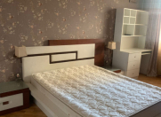 İcarəyə verilir 2 otaqlı 80 m2 yeni tikili 8 Noyabr m.