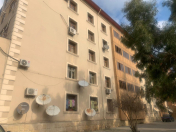 Satılır 4 otaqlı 80 m2 köhnə tikili Buzovna