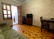 Satılır 2 otaqlı 40 m2 köhnə tikili İnşaatçılar m.