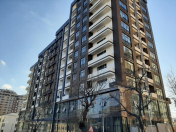 Satılır 2 otaqlı 83 m2 yeni tikili 28 May m.