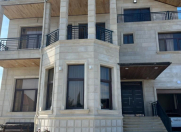 Satılır 8 otaqlı 850 m2 bağ evi Novxanı