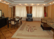 İcarəyə verilir 3 otaqlı 150 m2 yeni tikili 28 May m.