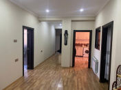 Satılır 3 otaqlı 138 m2 yeni tikili Memar Əcəmi m.