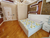 İcarəyə verilir 3 otaqlı 160 m2 yeni tikili Elmlər Akademiyası m.