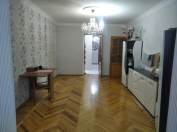 İcarəyə verilir 3 otaqlı 65 m2 köhnə tikili İnşaatçılar m.