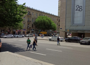 İcarəyə verilir 2 otaqlı 60 m2 köhnə tikili 28 May m.