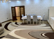 İcarəyə verilir 3 otaqlı 156 m2 yeni tikili 28 May m.