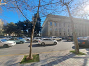 İcarəyə verilir 2 otaqlı 55 m2 köhnə tikili Dənizkənarı Milli park