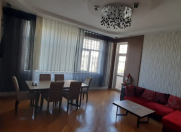 İcarəyə verilir 3 otaqlı 110 m2 yeni tikili Gənclik m.