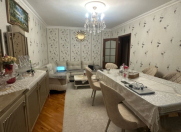 Satılır 3 otaqlı 75 m2 köhnə tikili Həzi Aslanov