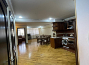 İcarəyə verilir 2 otaqlı 70 m2 köhnə tikili Elmlər Akademiyası m.