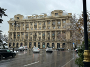 İcarəyə verilir 2 otaqlı 65 m2 köhnə tikili 28 May m.