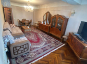 İcarəyə verilir 2 otaqlı 70 m2 köhnə tikili Xətai r.