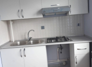 İcarəyə verilir 3 otaqlı 70 m2 köhnə tikili Yeni Yasamal