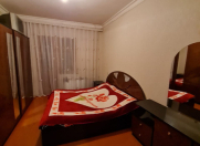 Satılır 2 otaqlı 60 m2 köhnə tikili Əhmədli m.