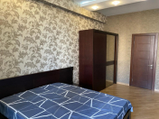 İcarəyə verilir 3 otaqlı 185 m2 yeni tikili 28 May m.