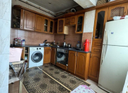 Satılır 3 otaqlı 80 m2 köhnə tikili Gənclik m.