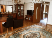 Satılır 4 otaqlı 124 m2 köhnə tikili Gənclik m.
