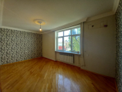 Satılır 2 otaqlı 65 m2 köhnə tikili Bakıxanov