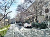 Satılır 2 otaqlı 60 m2 köhnə tikili Nizami m.