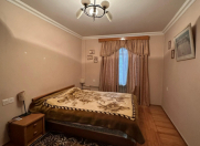 İcarəyə verilir 2 otaqlı 70 m2 köhnə tikili İçəri Şəhər m.