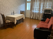 İcarəyə verilir 2 otaqlı 70 m2 köhnə tikili Gənclik m.