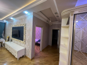 İcarəyə verilir 2 otaqlı 110 m2 yeni tikili Şah İsmayıl Xətai m.