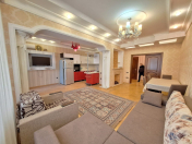 Satılır 3 otaqlı 130 m2 köhnə tikili Nəriman Nərimanov m.