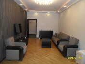 Satılır 3 otaqlı 87 m2 yeni tikili 28 May m.