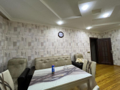 İcarəyə verilir 2 otaqlı 101 m2 yeni tikili 8 Noyabr m.