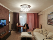 İcarəyə verilir 3 otaqlı 70 m2 köhnə tikili İçəri Şəhər m.