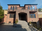 Satılır 6 otaqlı 260 m2 villa Badamdar