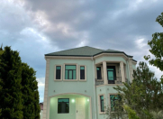 Satılır 6 otaqlı 300 m2 həyət evi Şüvəlan