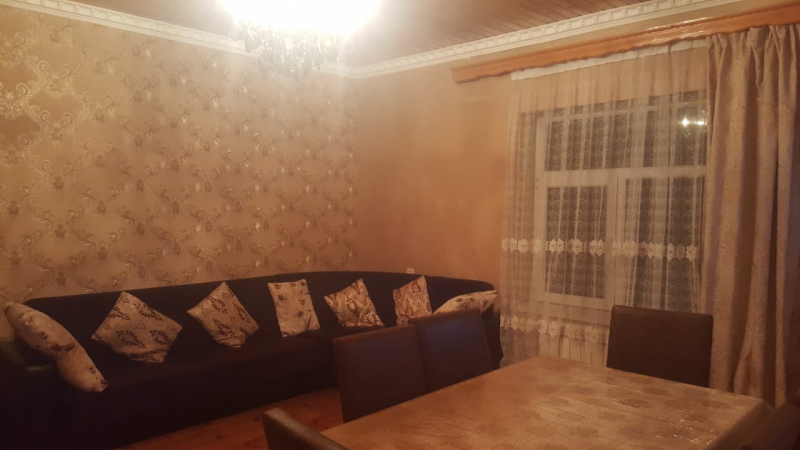 Satılır 3 otaqlı 130 m2 həyət evi Binə
