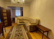 İcarəyə verilir 3 otaqlı 110 m2 köhnə tikili Memar Əcəmi m.