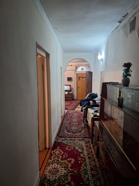 Satılır 4 otaqlı 100 m2 həyət evi Azadlıq prospekti m.