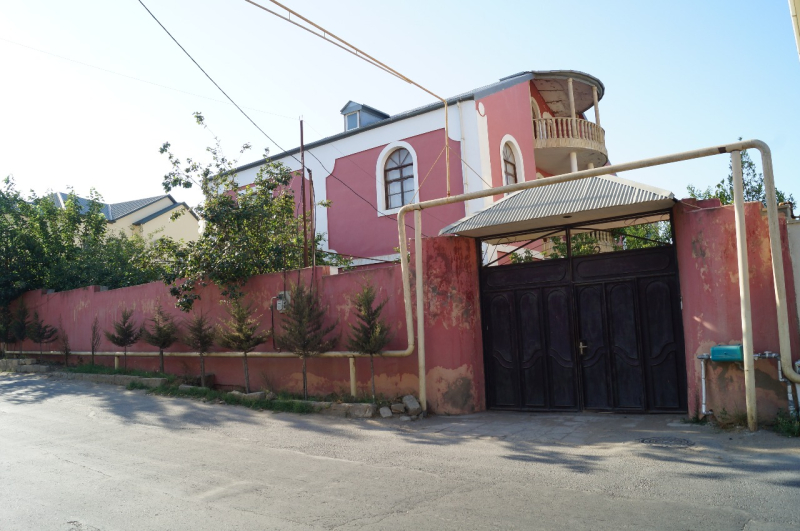 Satılır 5 otaqlı 450 m2 villa Badamdar