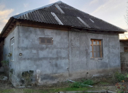 Satılır 4 otaqlı 100 m2 həyət evi Şəki