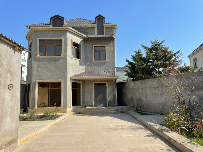Satılır 7 otaqlı 300 m2 villa Xırdalan