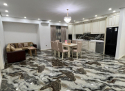 İcarəyə verilir 4 otaqlı 148 m2 yeni tikili 8 Noyabr m.