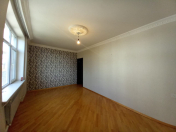 Satılır 2 otaqlı 65 m2 köhnə tikili Bakıxanov