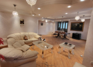 İcarəyə verilir 2 otaqlı 90 m2 köhnə tikili 28 May m.