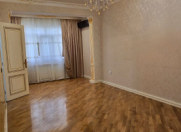 Satılır 3 otaqlı 75 m2 köhnə tikili Memar Əcəmi m.