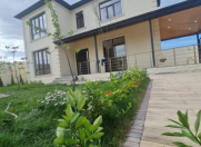 Satılır 5 otaqlı 250 m2 bağ evi Novxanı