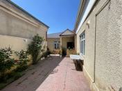 Satılır 6 otaqlı 200 m2 həyət evi Azadlıq prospekti m.