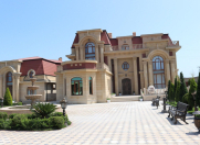 Satılır 10 otaqlı 1400 m2 villa Şüvəlan