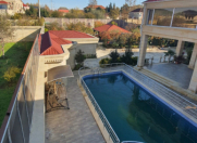 Satılır 8 otaqlı 500 m2 bağ evi Novxanı