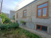 Satılır 4 otaqlı 110 m2 həyət evi Bakıxanov