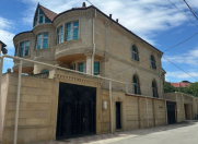 Satılır 5 otaqlı 380 m2 villa Nəsimi m.